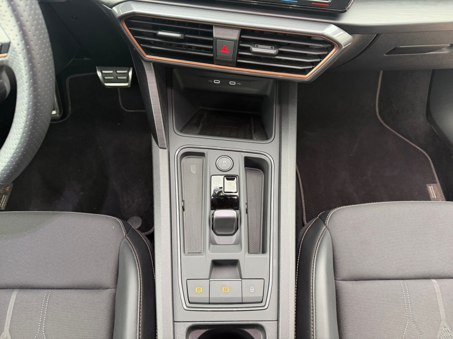 CUPRA d'occasion DSG 2.0 TSI 300 VZ DSG de 2023 Marignane (13)﻿