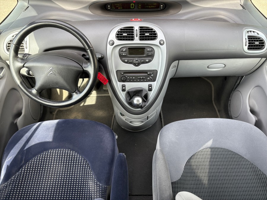 CITROEN d'occasion XSARA PICASSO 1.6 HDI 110 EXCLUSIVE de 2010 Brest