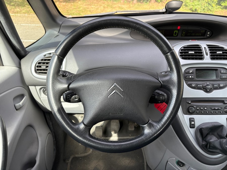CITROEN d'occasion XSARA PICASSO 1.6 HDI 110 EXCLUSIVE de 2010 Brest
