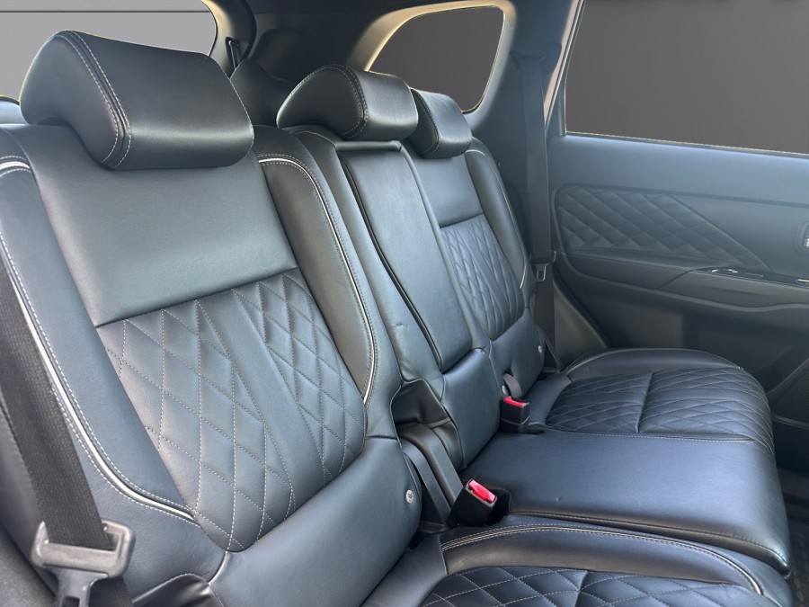 MITSUBISHI d'occasion OUTLANDER PHEV TWIN MOTOR INVITE 4WD de 2019