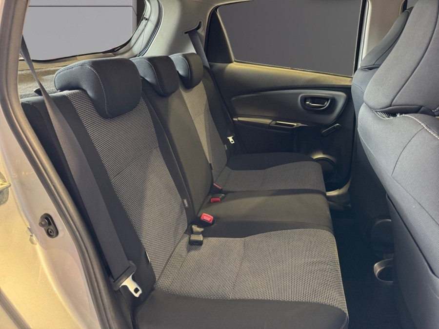 TOYOTA d'occasion YARIS HSD 100H de 2017 Narbonne (11)﻿