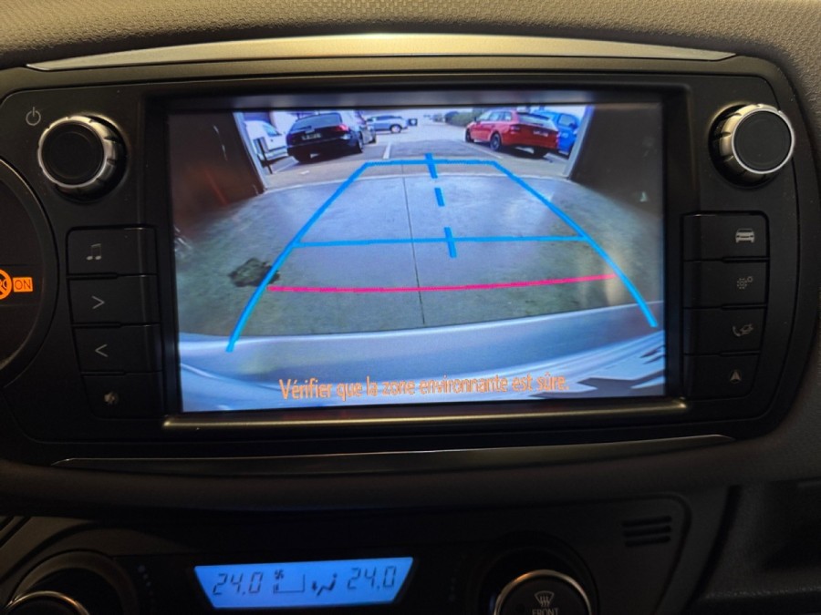 TOYOTA d'occasion YARIS HSD 100H de 2017 Narbonne (11)﻿