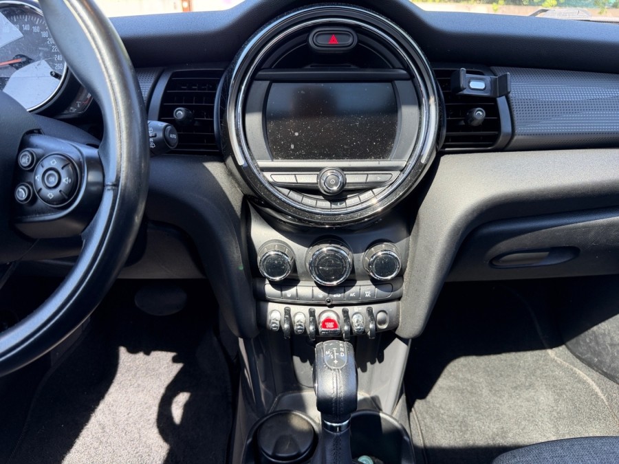 MINI d'occasion MINI COOPER D 116 BLACKFRIARS BA de 2017 Rennes (35)﻿