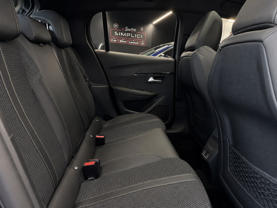PEUGEOT d'occasion 208 1.2 PURETECH 130 GT EAT de 2020 Villebon Sur