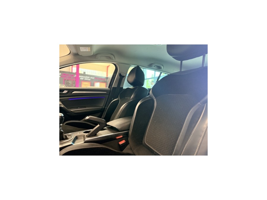 RENAULT d'occasion MEGANE ESTATE 1.5 DCI 110 Business Intens de 2017