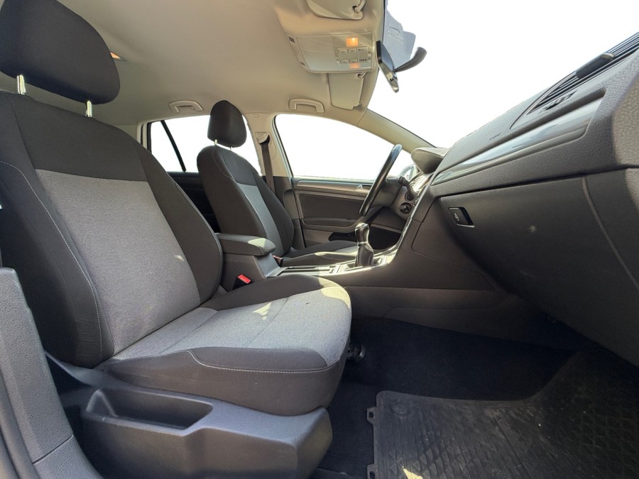 VOLKSWAGEN d'occasion GOLF VII TREND LINE de 2016 Orgeval Verneuil