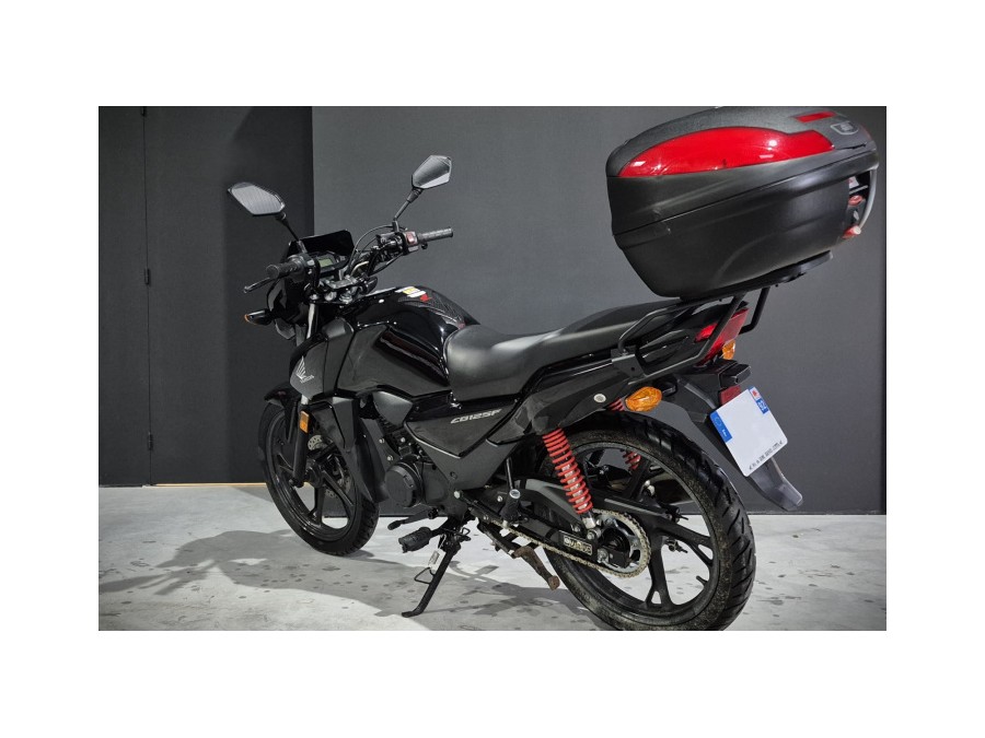 HONDA d'occasion CB125F CB125F de 2024 Magny-en-Vexin (95)﻿