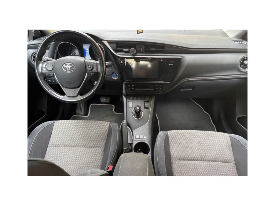 TOYOTA d'occasion AURIS 136H COLLECTION de 2018 Nice (06)﻿