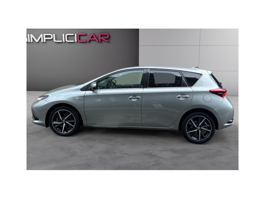 TOYOTA d'occasion AURIS 136H COLLECTION de 2018 Nice (06)﻿