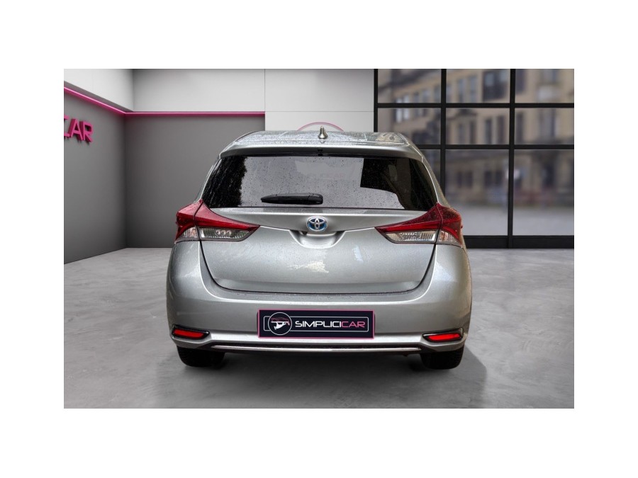TOYOTA d'occasion AURIS 136H COLLECTION de 2018 Nice (06)﻿