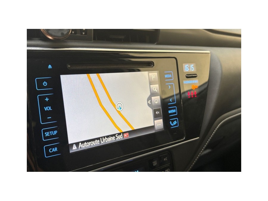 TOYOTA d'occasion AURIS 136H COLLECTION de 2018 Nice (06)﻿