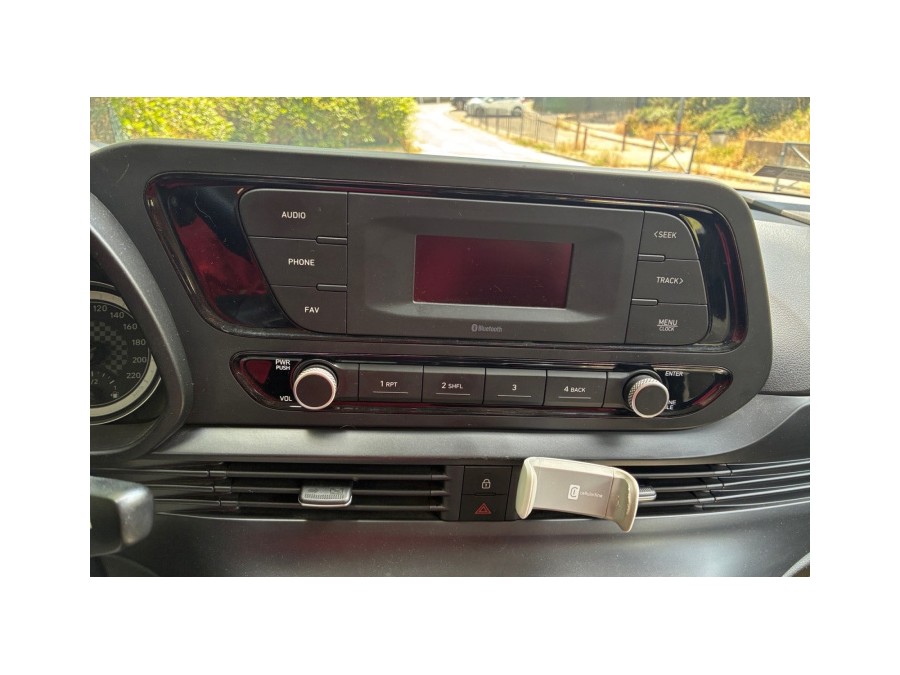 HYUNDAI d'occasion I20 1.2 84 INITIA de 2022 Nice (06)﻿