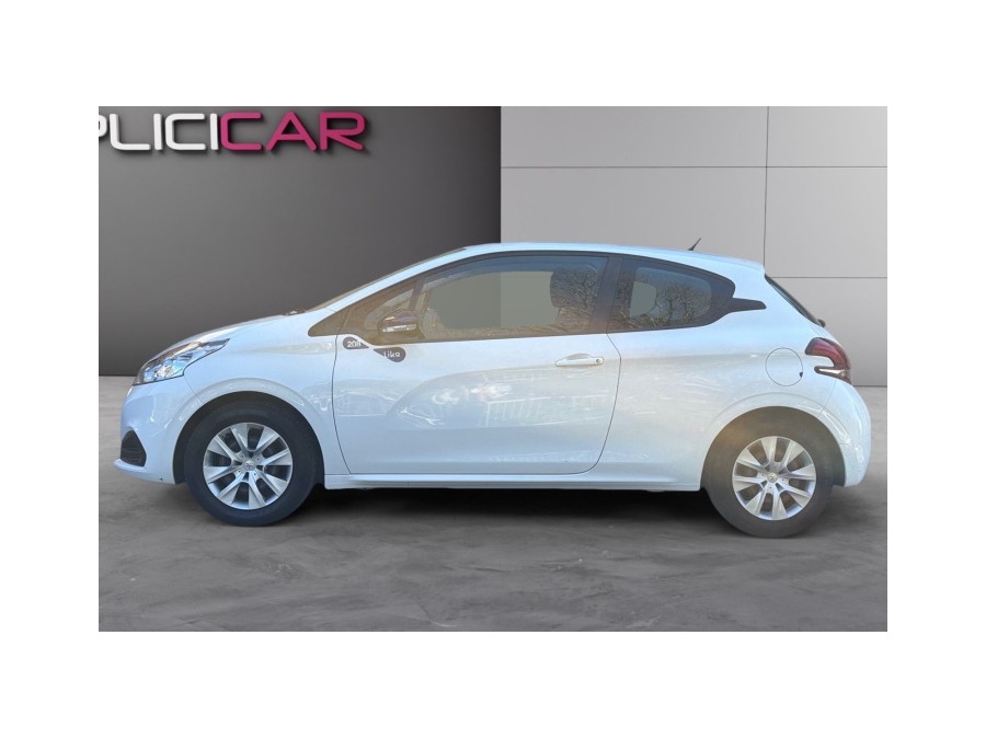 PEUGEOT d'occasion 208 1.2 PURE TECH 68 LIKE de 2017 Nice (06)﻿