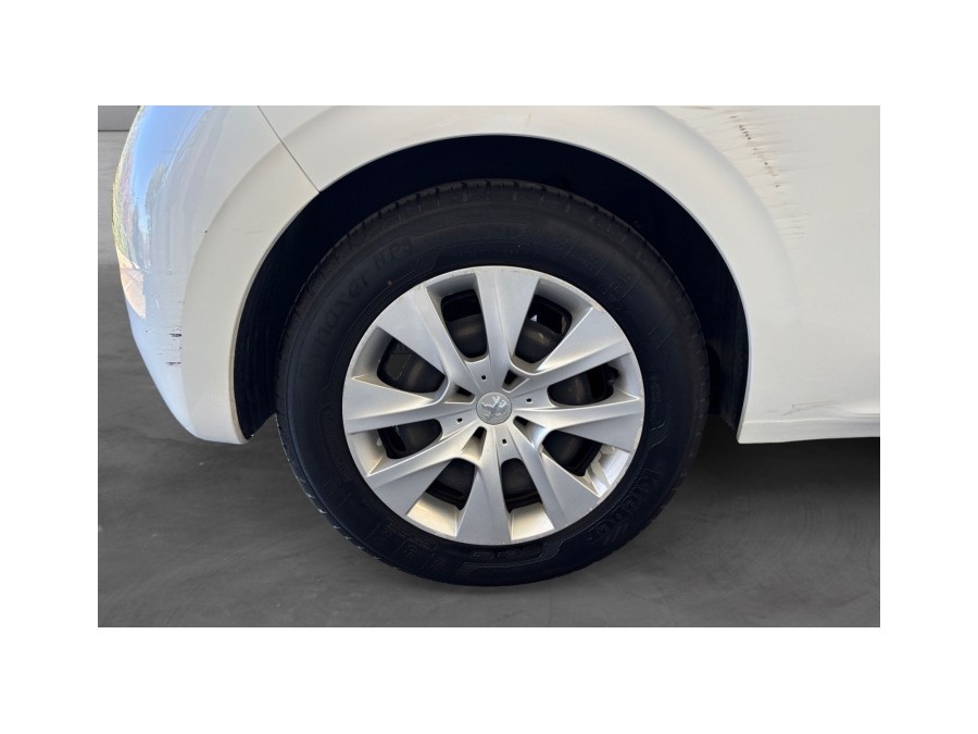 PEUGEOT d'occasion 208 1.2 PURE TECH 68 LIKE de 2017 Nice (06)﻿
