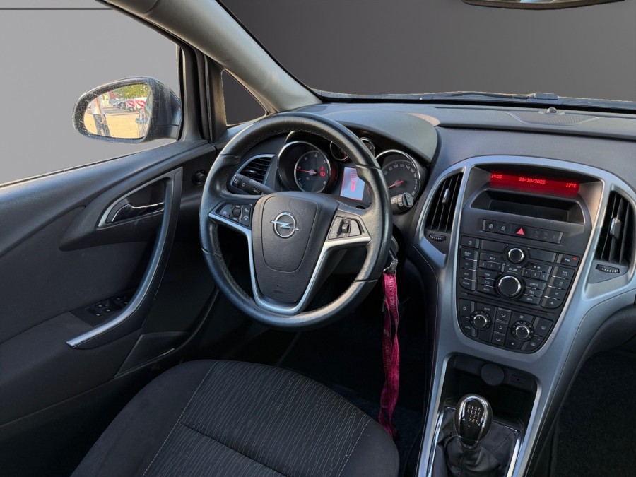 OPEL d'occasion ASTRA GTC 1.7 CDTI 110 EDITION de 2013 Nîmes (30)﻿