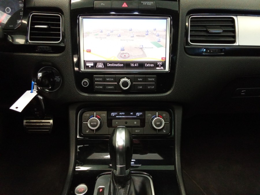 VOLKSWAGEN d'occasion TOUAREG 3.0 V6 TDI 245 RLINE de 2013 Amiens