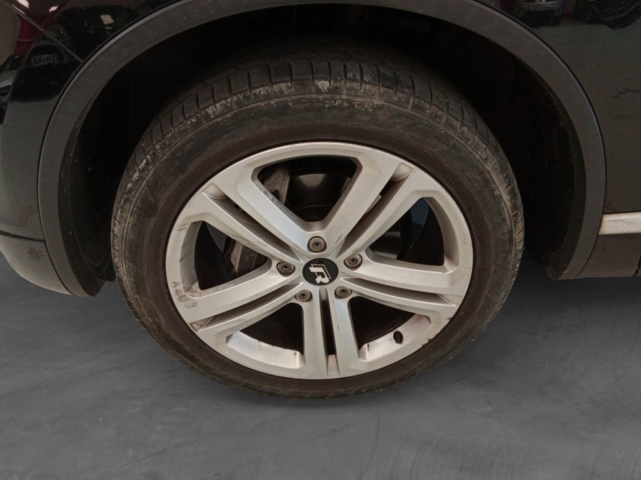 VOLKSWAGEN d'occasion TOUAREG 3.0 V6 TDI 245 RLINE de 2013 Amiens