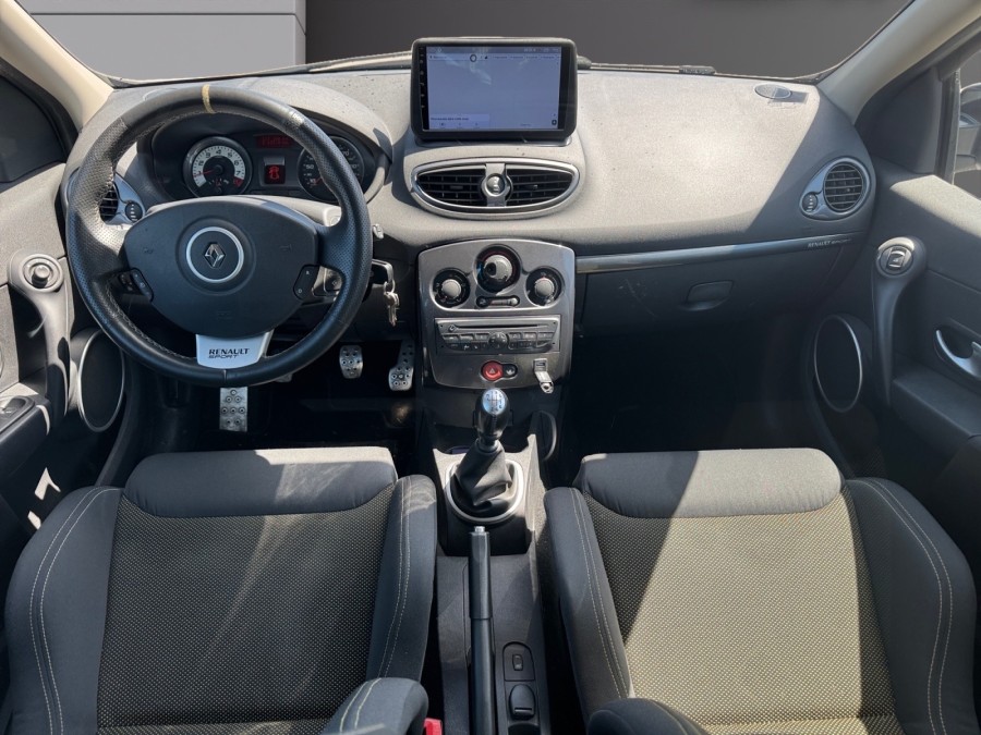 RENAULT d'occasion CLIO RENAULT SPORT CUP 2.0 16V de 2012 Troyes (10)﻿