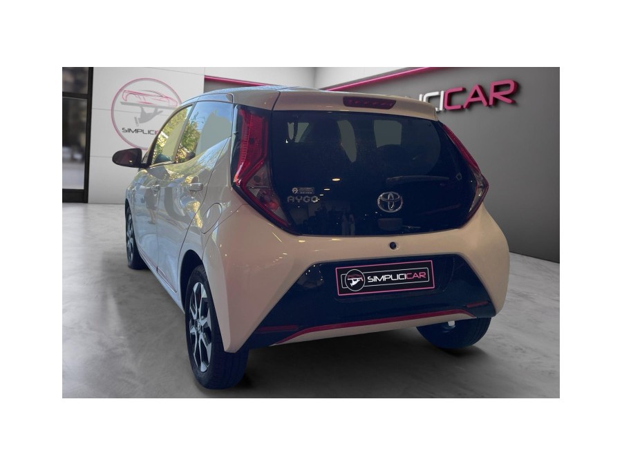 TOYOTA d'occasion AYGO 1.0 VVT-I 72 X-TREND BA PH2 de 2020 Nice (06)﻿