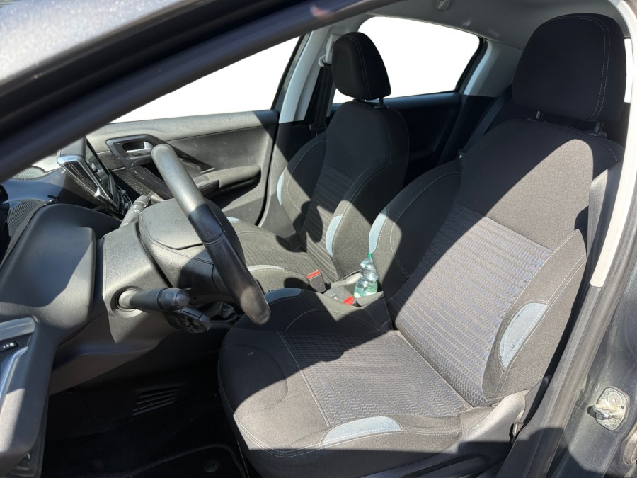 PEUGEOT d'occasion 208 1.6 E-HDI 92 ALLURE de 2015 Les Sables