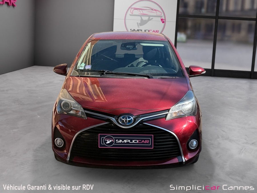 TOYOTA d'occasion YARIS 100H DYNAMIC BUSINESS de 2017 Cannes (06)﻿