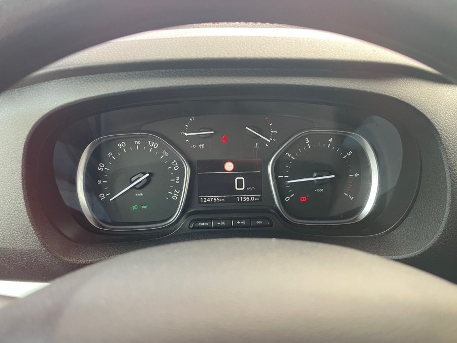 PEUGEOT d'occasion EXPERT TRAVELLER COMBI LONG 1.6 BLUE HDI 150 de