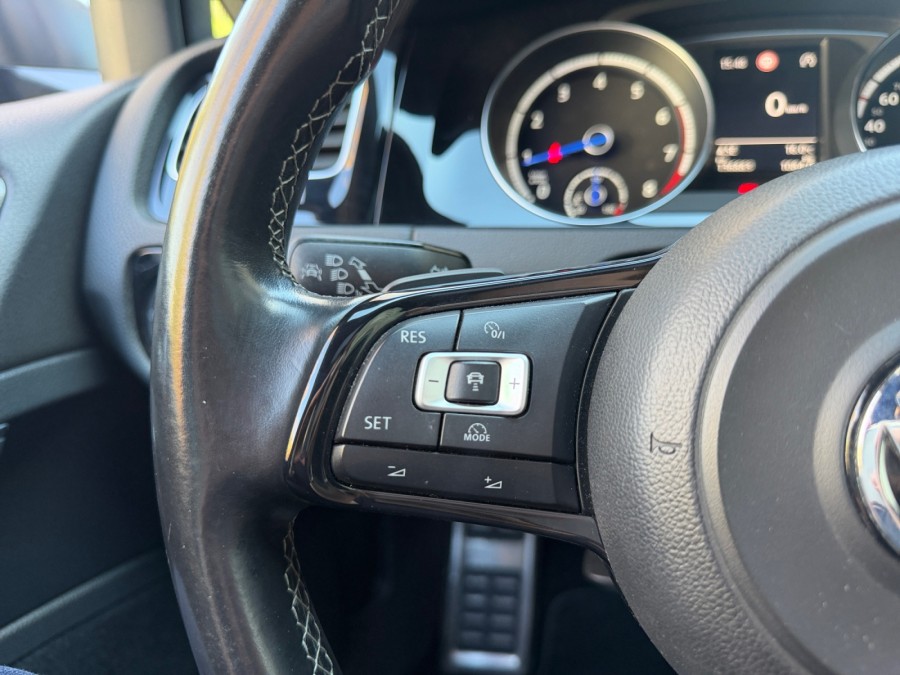 VOLKSWAGEN d'occasion GOLF 2.0 TSI 300 R 4MOTION DSG de 2014 Nîmes