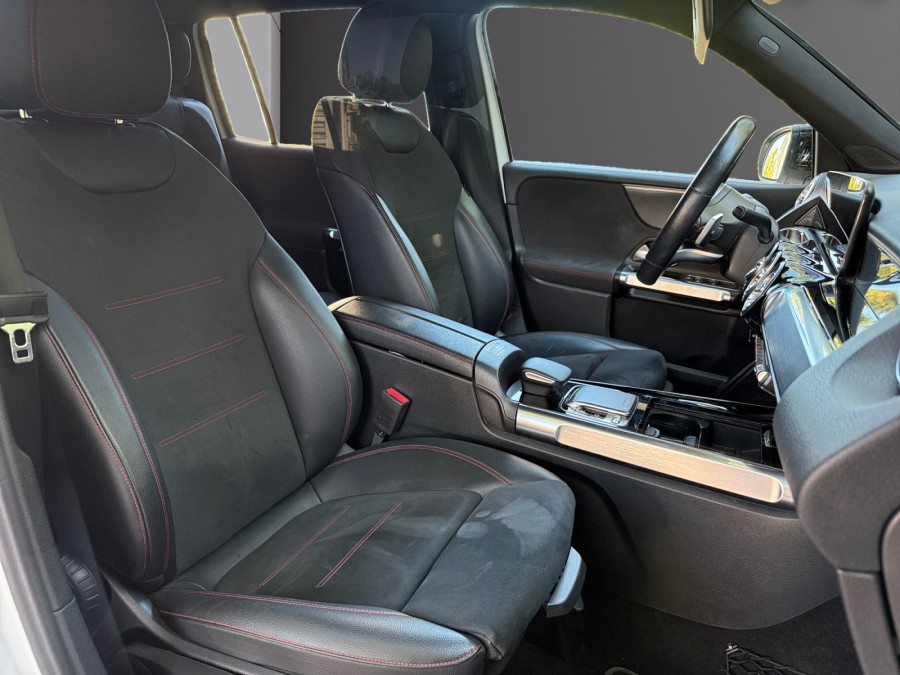 MERCEDES d'occasion CLASSE GLB 220 D 2.0 AMG LINE BA 4 MATIC de 2020