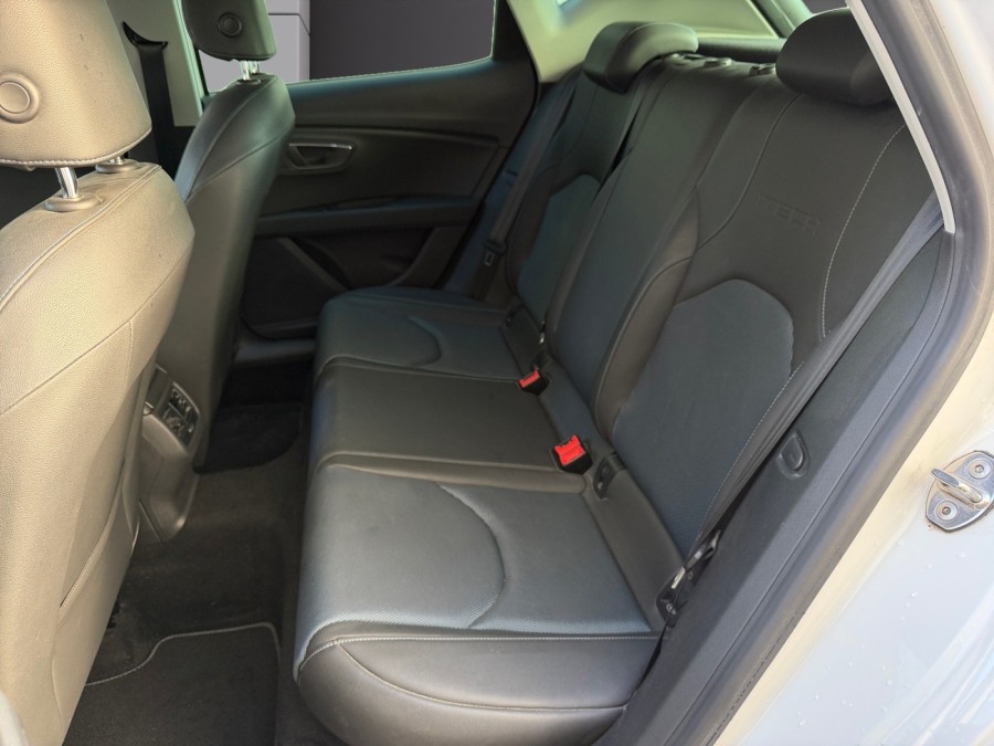SEAT d'occasion LEON 2.0 TSI 300 CUPRA R DSG de 2015 Nîmes (30)﻿