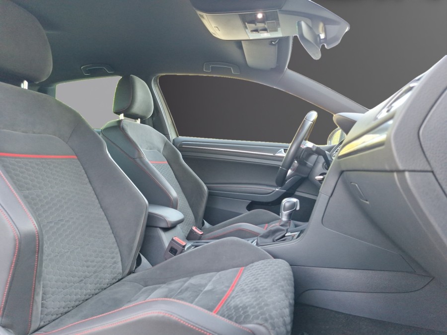 VOLKSWAGEN d'occasion GOLF 1.6 EHDI de 2024 Soissons (02)﻿