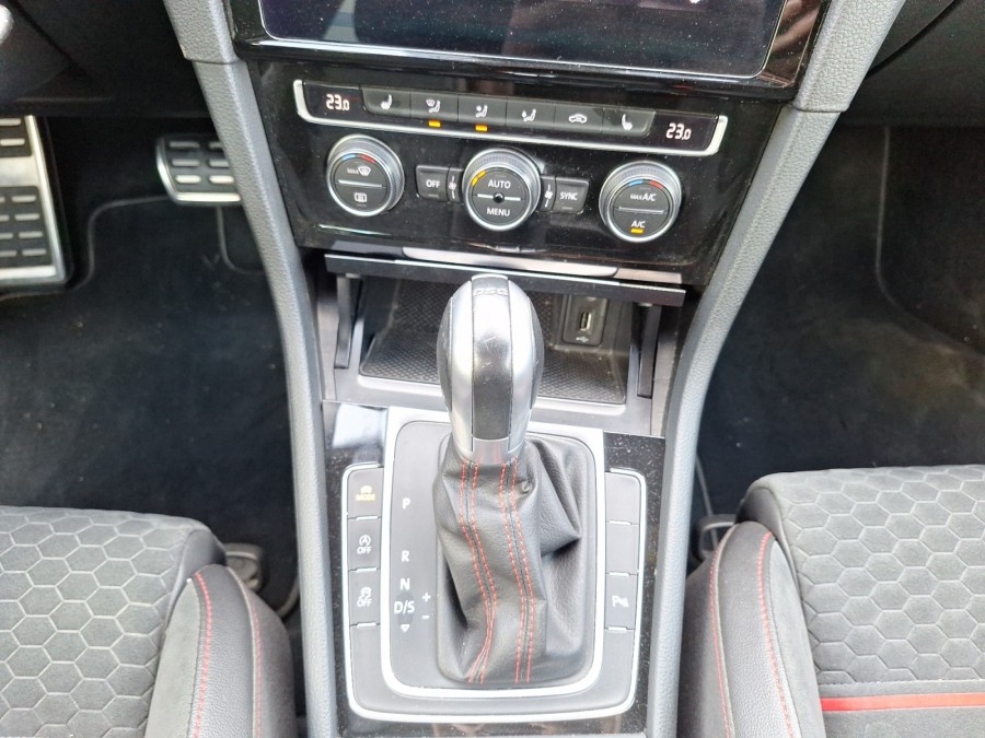 VOLKSWAGEN d'occasion GOLF 1.6 EHDI de 2024 Soissons (02)﻿