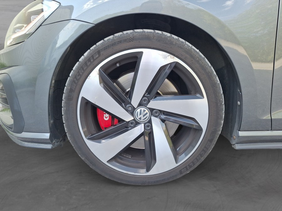VOLKSWAGEN d'occasion GOLF 1.6 EHDI de 2024 Soissons (02)﻿