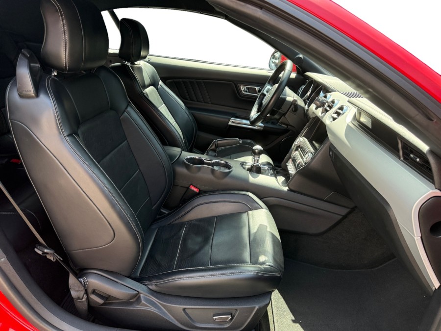 FORD d'occasion MUSTANG 2.3 ECOBOOST CONVERTIBLE de 2016 Les Sables