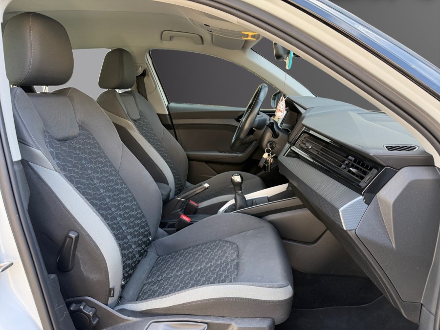 AUDI d'occasion A1 ALLSTREET 25 TFSI 95 DESIGN de 2020 Toulon Est