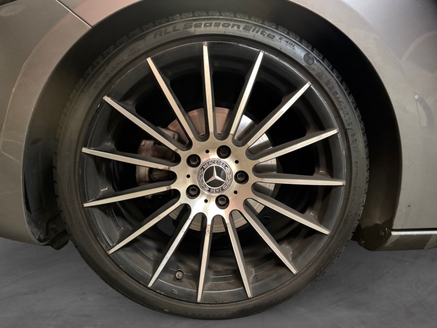 MERCEDES d'occasion CLASSE A IV A180 D PROGRESSIVE LINE 7G-DCT de