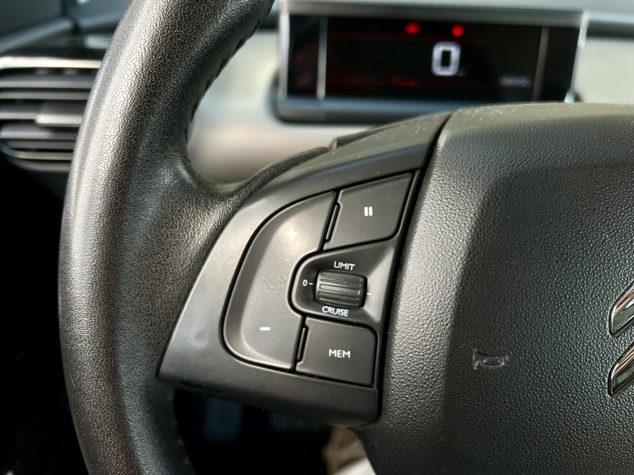 CITROEN d'occasion C4 CACTUS CITROEN C4 CACTUS 1.5 BLUE HDI 100