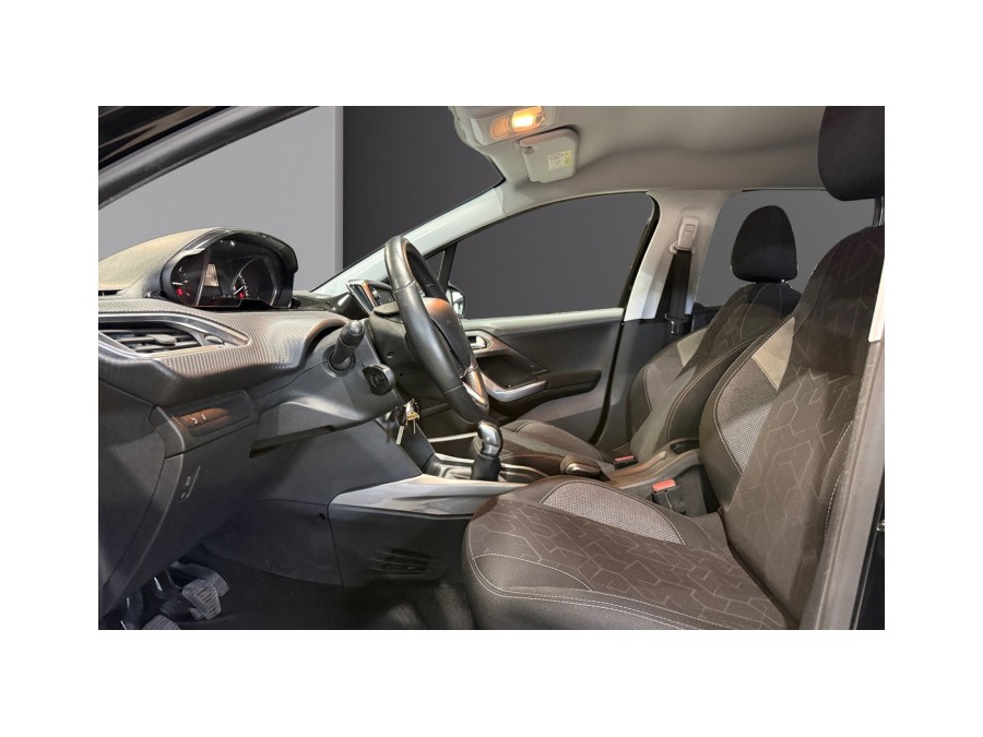PEUGEOT d'occasion 2008 1.2 PURE TECH 82 ACTIVE BUSINESS de 2017