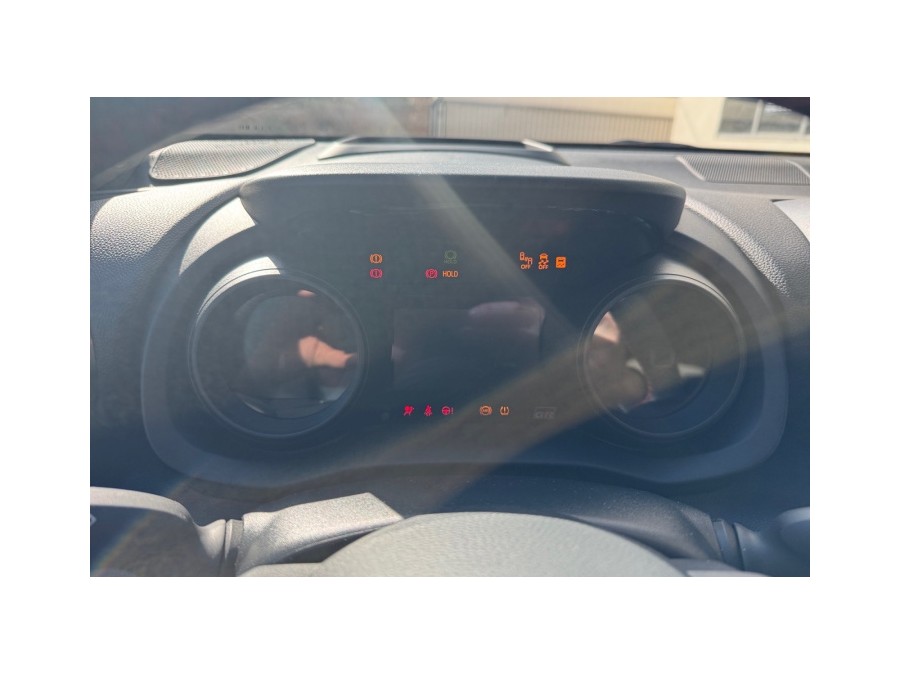 TOYOTA d'occasion YARIS 116H GR de 2022 La Ciotat (13)﻿