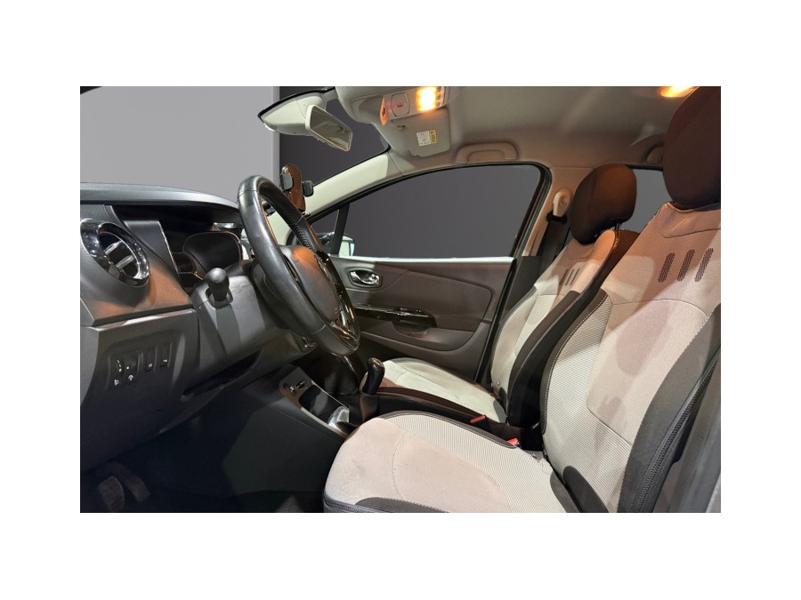 RENAULT d'occasion CAPTUR 0.9 TCE 90 LIFE ENERGY de 2015