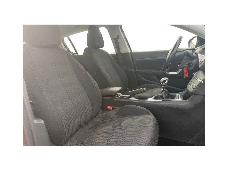 PEUGEOT d'occasion 308 1.6 E-HDI 115 STYLE de 2014 Orgeval Verneuil