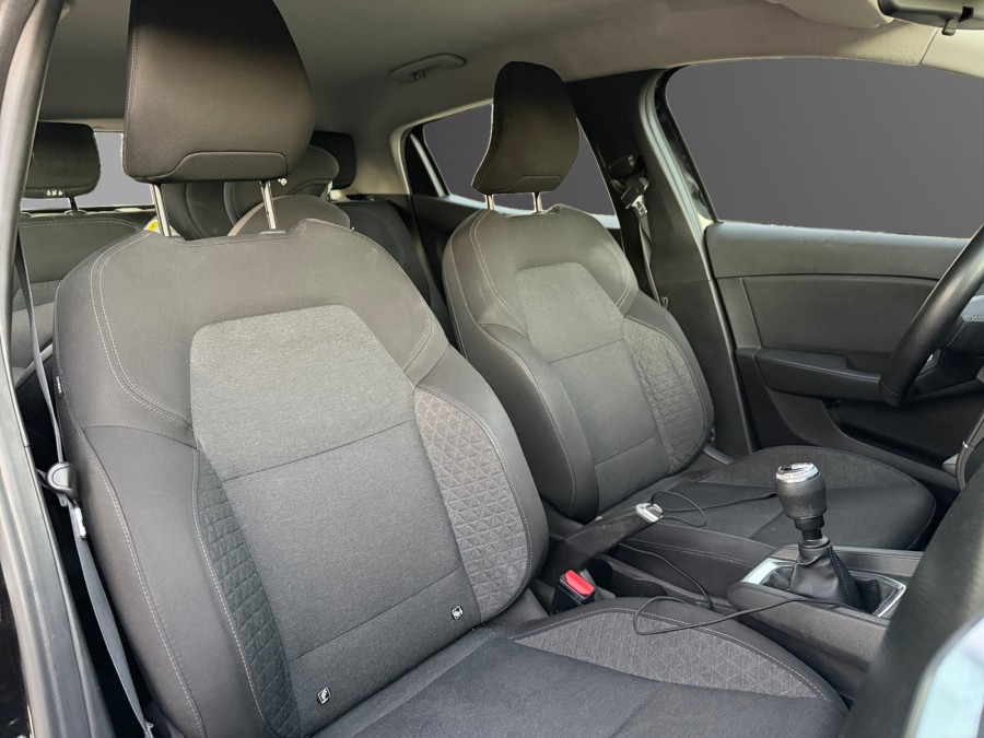 RENAULT d'occasion CLIO 1.5 BLUE DCI 85 BUSINESS de 2019 Nîmes (30)﻿