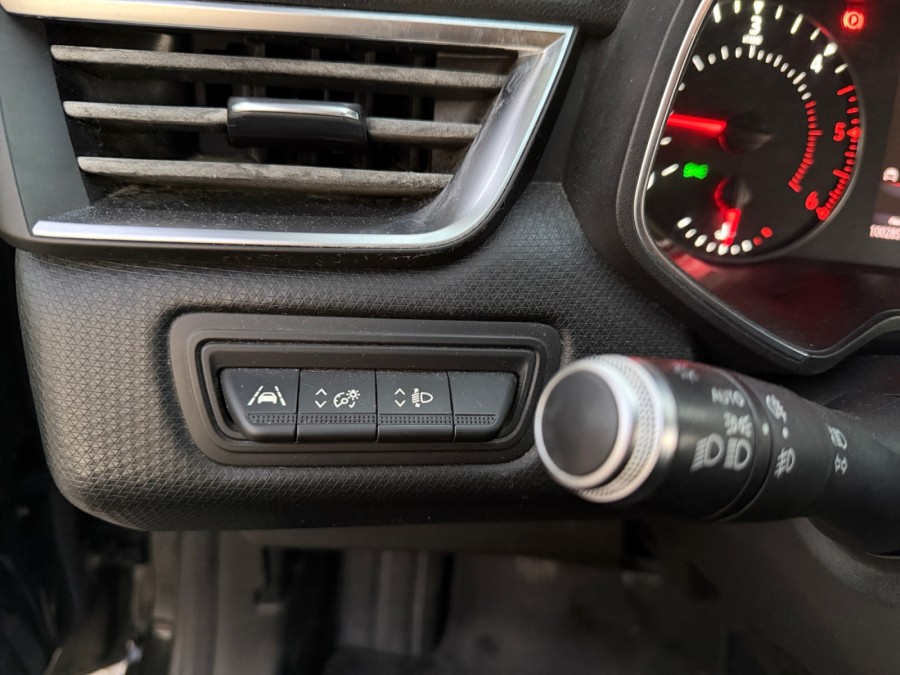 RENAULT d'occasion CLIO 1.5 BLUE DCI 85 BUSINESS de 2019 Nîmes (30)﻿