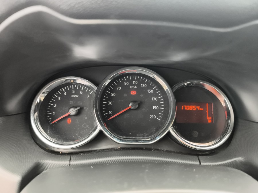 DACIA d'occasion DUSTER 1.5 DCI 90 10 ANS de 2015 Beauvais (60)﻿