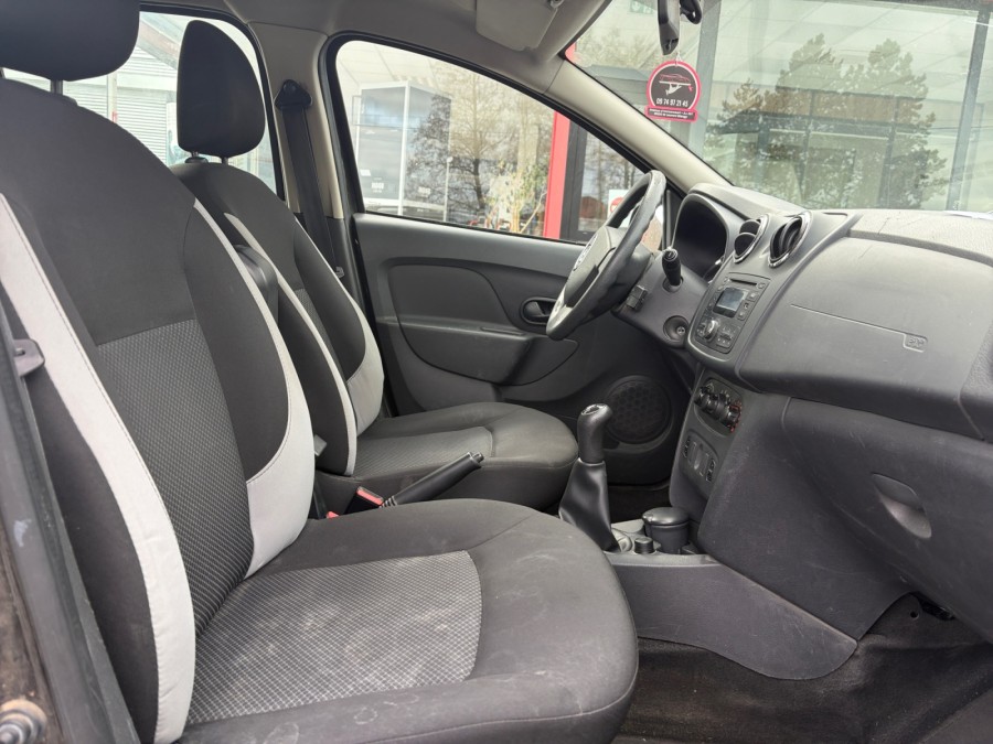 DACIA d'occasion LOGAN 1.2 16V de 2015 Arras (62)﻿