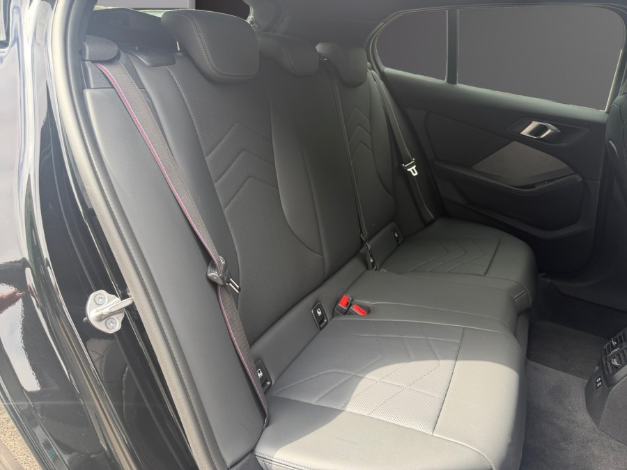 BMW d'occasion SERIE 1 120I 170 M SPORT DKG de 2024 Nord Isère (38)﻿