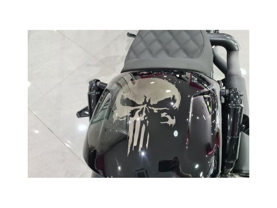 HARLEY DAVIDSON d'occasion VRSCDX VRS de 2014 Montreuil (93)﻿