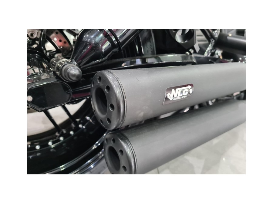 HARLEY DAVIDSON d'occasion VRSCDX VRS de 2014 Montreuil (93)﻿