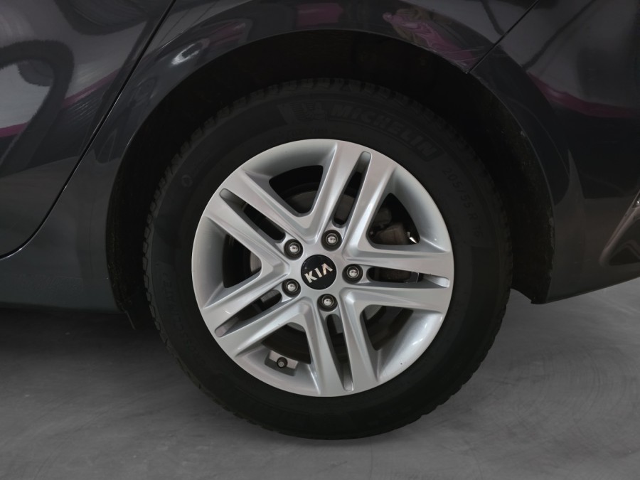 KIA d'occasion CEED 1.4 TGDI de 2019 Meximeux (01)﻿