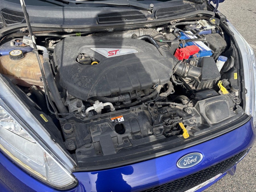 FORD d'occasion FIESTA ST 182 de 2016 Besançon (25)﻿