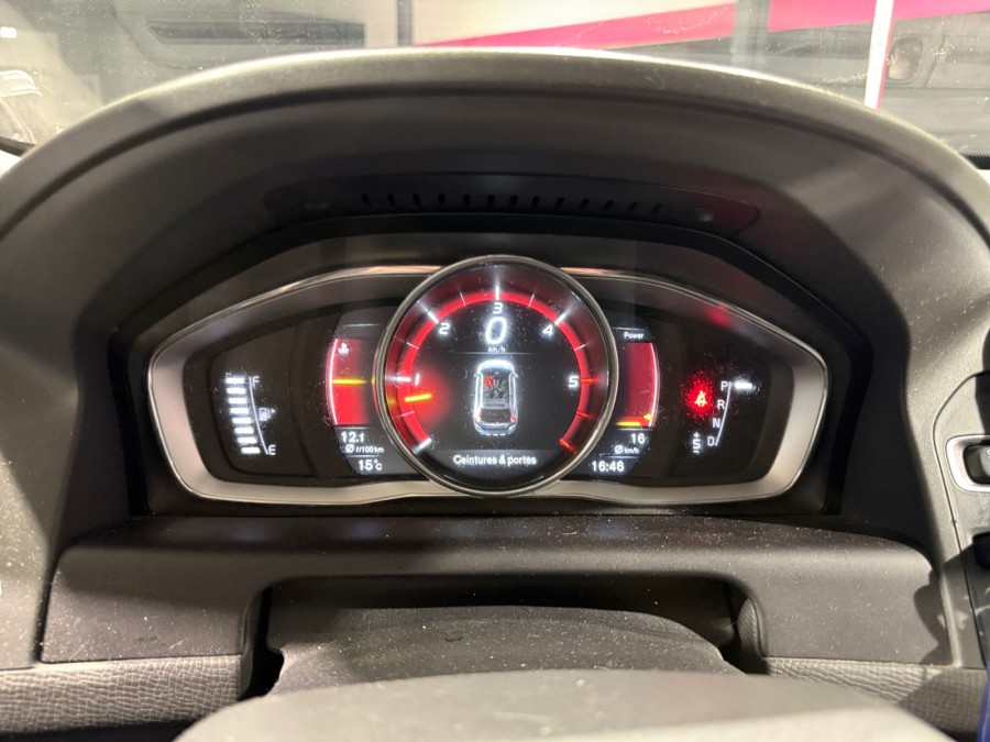 VOLVO d'occasion XC60 D4 AWD de 2016 Narbonne (11)﻿